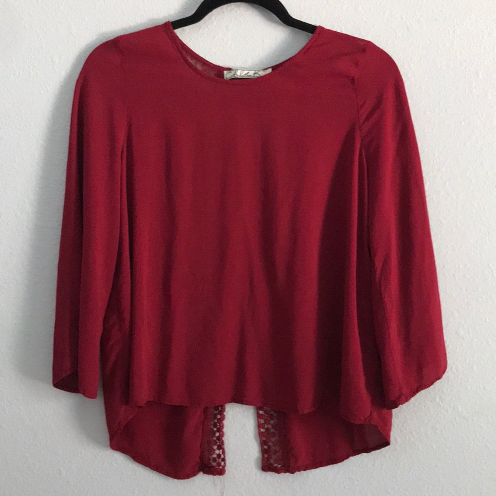3/$25 Garnet Flowy Blouse With Lace Back
